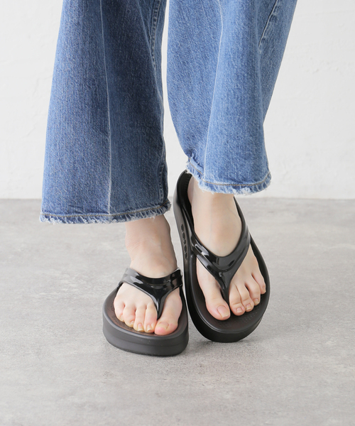 OOFOS（ウーフォス） サンダル OOmega レディース : ZOZOTOWN Yahoo!店