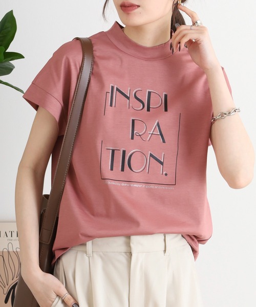 ブローディア BRODIAEA パフュームプリント半袖Tシャツ （パープル） ブローディア BRODIAEA パフュームプリント半袖Tシャツ