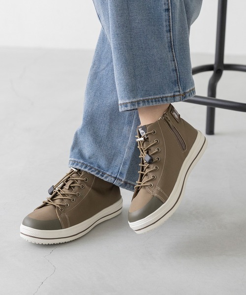 moz（モズ） スニーカー 晴雨兼用 ハイカット 甲ストラップ スニーカー