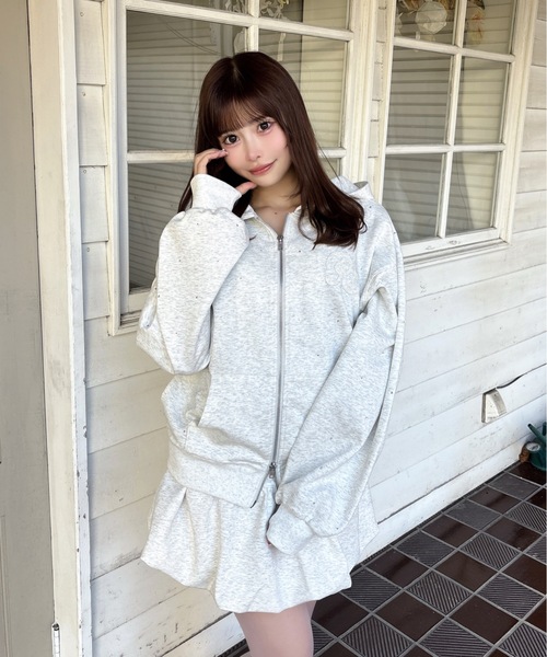 one way（ワンウェイ） パーカー ビジューまみれパーカー レディース