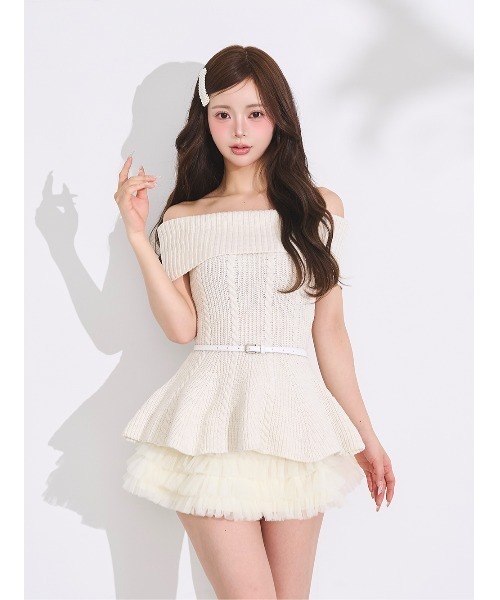 Darich ダーリッチ オフショルペプラムニットトップス ivo アイボリー Darich（ダーリッチ） ニット セーター オフショルぺプラムニット