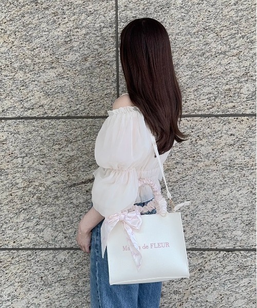 Maison de FLEUR（メゾンドフルール） ハンドバッグ スカーフ付き