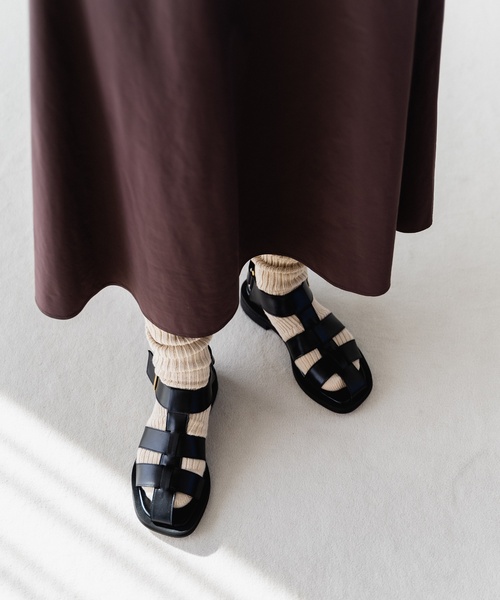 LE TALON サンダル GRISE レザーワイドグルカサンダル