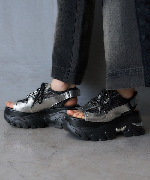 【美品】HARE　ラメメッシュスニーカーサンダル　ブラック　厚底 ラメメッシュスニーカーサンダル(HARE)（サンダル）｜HARE（ハレ