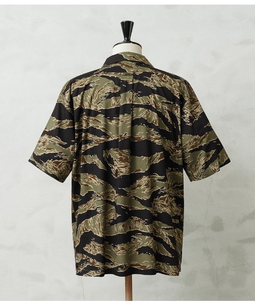 WAIPER.inc シャツ コットンレーヨン オープンカラーシャツ アメーバ