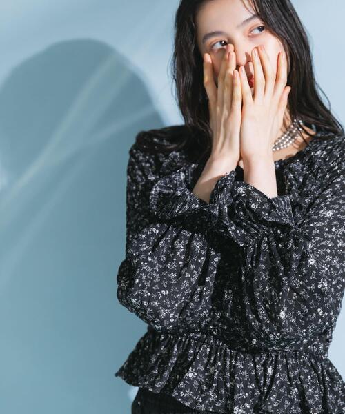 KBF（ケービーエフ） ブラウス シャツ フラワープリントビスチェ