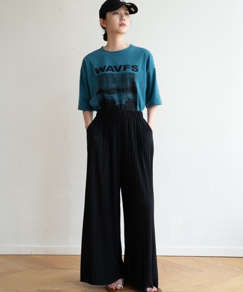 パンツ 秋も快適にサラッと美脚魅せ。上品プリーツワイドパンツ