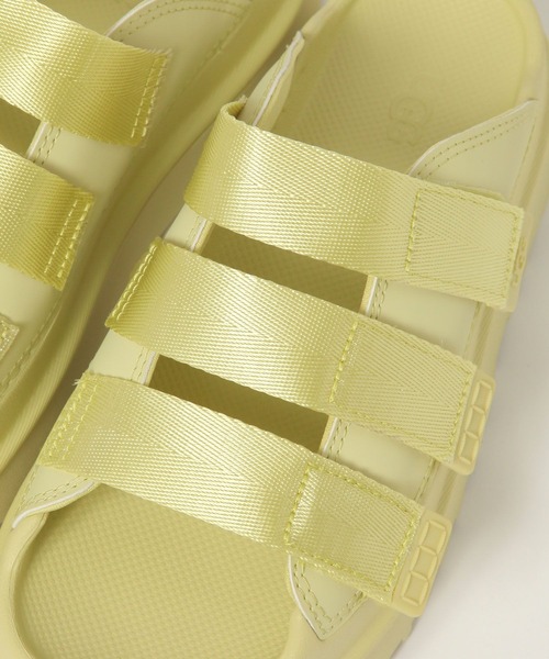【新品・未使用】UGG Golden Glowサンダル UGG】Golden Glow ☆ アイコニックな サンダル 日本未発売商品