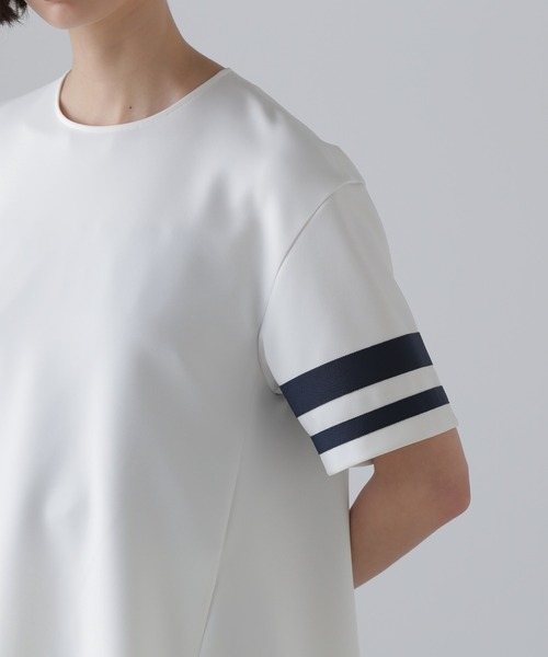ADORE tシャツ マットストレッチダンボールカットソー