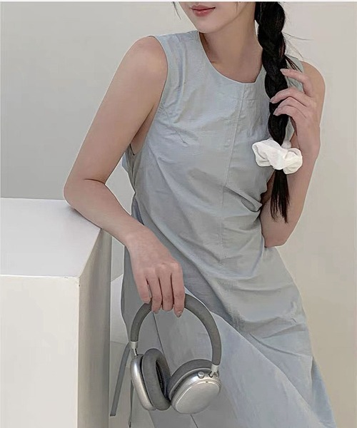 ワンピース iamtrue7382 ワンピース iamtrue7382 セール】 ブルリーフラワープリント クルー