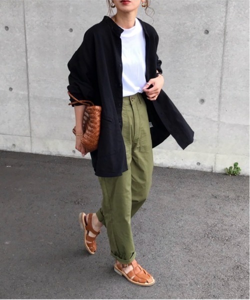 「feepur」 チノパンツ MEDIUM カーキ レディース