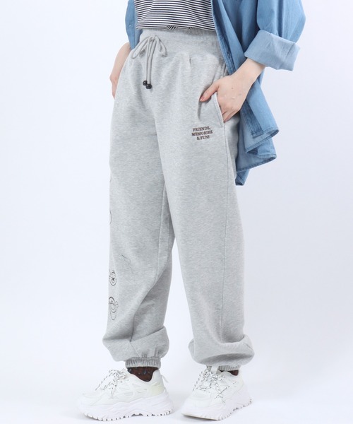 4 パーリーゲイツ T/C 裏毛起毛 スウェットパンツ ミッキーマウスコラボ Disney（ディズニー） スウェットパンツ ジャージ 「71」「Disney