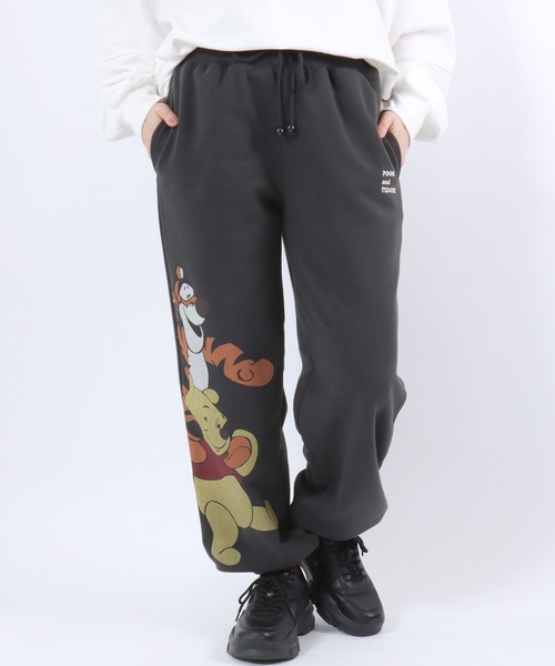 ミッキーマウス パッチ付き ジョガーパンツ Disney（ディズニー） スウェットパンツ ジャージ 裏起毛スウェット