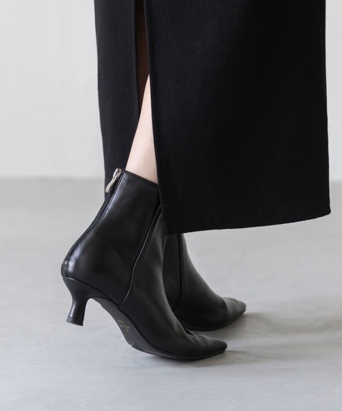 welleg（ウェレッグ） ブーツ 変形ヒール ポインテッドトゥ ショート
