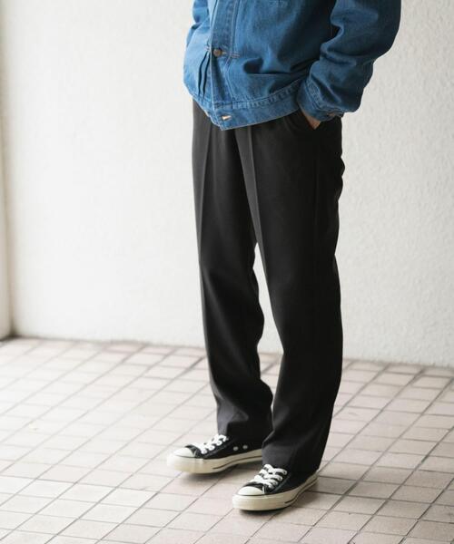 【美品】ワコマリア センタープレス パンツ M 黒 メンズ スラックス 日本製 ITEMS URBANRESEARCH（アイテムズ アーバンリサーチ） パンツ 発熱機能