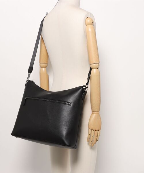 BRACK LABEL クレストブリッジ　ショルダーバッグ BLACK LABEL CRESTBRIDGE（ブラックレーベル クレストブリッジ