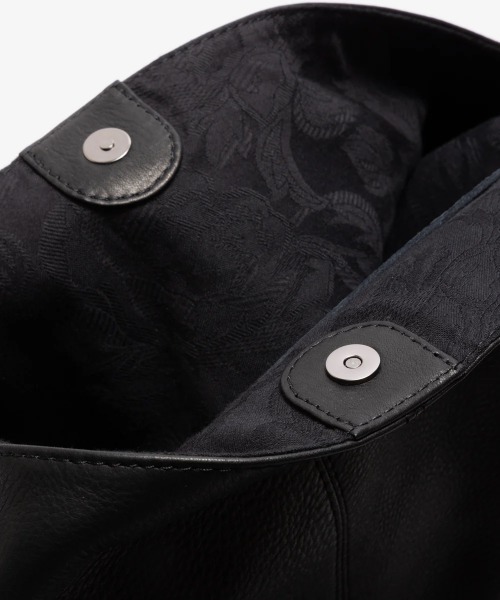 m*i様 MR.OLIVE E.O.I ボディバッグ BLACK ミスターオリー 楽天市場】【10％OFFクーポン対象】MR.OLIVE（ミスターオリーブ