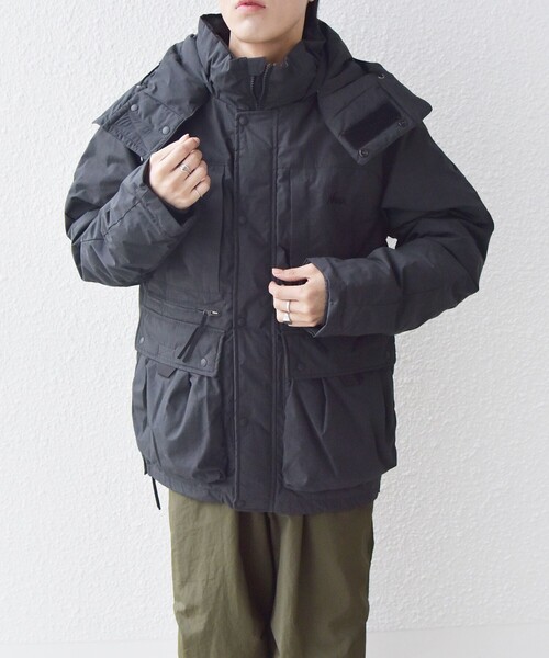   ブラック ダウンジャケット ANTILLO アンティッロ ダウンジャケット | タトラス公式オンラインストア