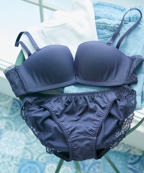 izumi BODY LABO（イズミボディラボ） ブラジャー ショーツセット
