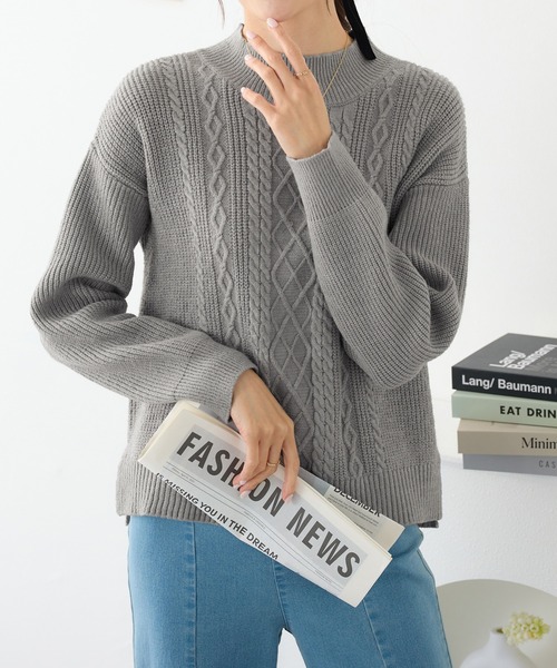 alotta（アロッタ） ニット セーター ケーブル柄モックネックニット