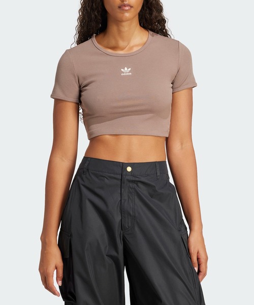 Tシャツ・カットソー adidas Essential Lip Crop Tee White IY9666 楽天市場】 【公式】アディダス adidas 返品可 ライフスタイル