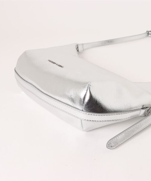 シルバー ショルダーバッグ Charles & Keith bryna CHARLES ＆ KEITH ショルダーバッグ バッグ Bryna ブライナ