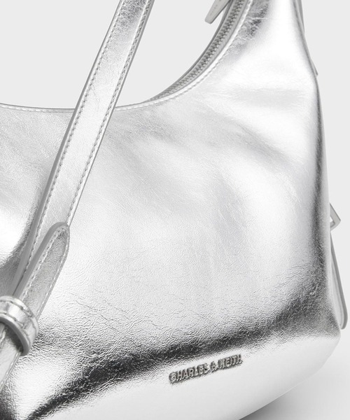 シルバー ショルダーバッグ Charles & Keith bryna CHARLES ＆ KEITH ショルダーバッグ バッグ Bryna ブライナ