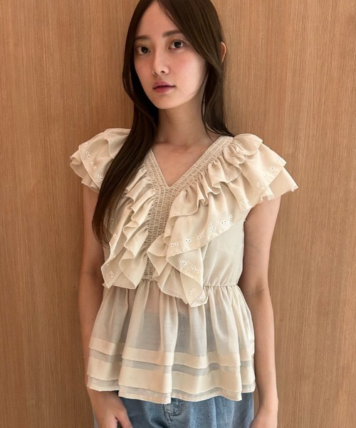 CELFORD ブラウス HANAE MORI×CELFORDコラボ】 パール付きフリルブラウス(ブラウス