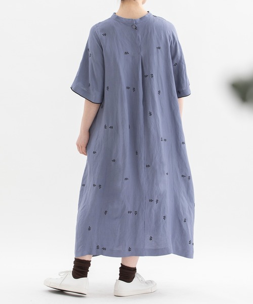 ワンピース リネンレーヨン刺繍フレアースリーブワンピースの画像