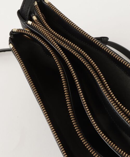 CELINE セリーヌ トリオ ラージ ショルダーバッグ ブラック CELINE（セリーヌ） トリオ ラージ ショルダーバッグ - ブラック