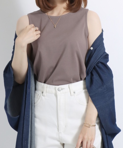 ★新品・未使用★ebure タンクトップ ネイビー カットソー ノースリーブ ebure｜エブールのノースリーブ（ブラウス・シャツ）通販｜ELLE SHOP