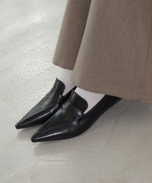 chuclla（チュクラ） ローファー ポインテッドトゥ ローファーライク