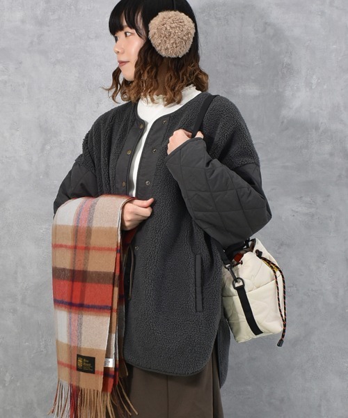 Bleu Bleuet（ブルーブルーエ） ジャケット ノーカラージャケット ボア