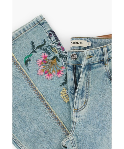 Desigual（デシグアル） ジーンズ デニム デニムパンツ 花柄ステッチ