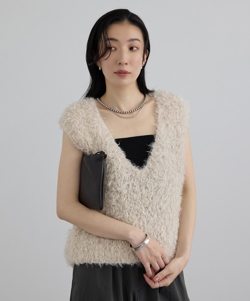 ベスト ジレ カーリーモヘアクロップドベスト レディースの画像