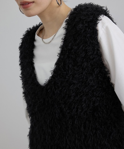 ベスト ジレ カーリーモヘアクロップドベスト レディースの画像