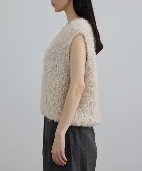 ベスト ジレ カーリーモヘアクロップドベスト レディースの画像
