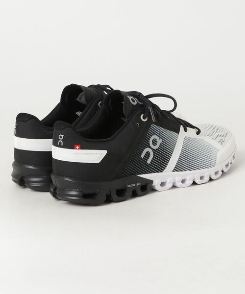 「On」 ローカットスニーカー 40.5 ブラック メンズ_画像2