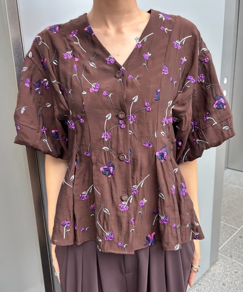 Ameri（アメリ） ブラウス シャツ 夏 半袖 LUCIA BERRY EMBROIDERY