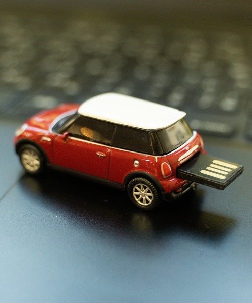 THE BAREFOOT USBメモリー ミニクーパー ライト付き mini cooper S