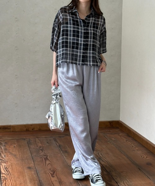 Per sist ence パンツ メタリックサテンストレートパンツ