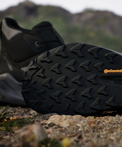 adidas スニーカー テレックス トレイルメーカー 2.0 ミッド