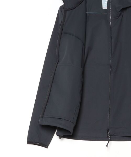 【期間限定値下げ中】新品　MAMMUT マウンテンパーカー　レディース MAMMUT（マムート） マウンテンパーカー ウインドブレーカー