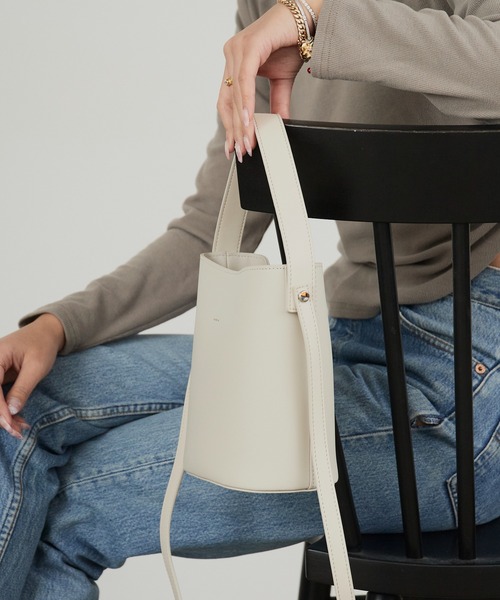 YAHKI（ヤーキ） ショルダーバッグ バッグ クロスボディバッグ 2026年