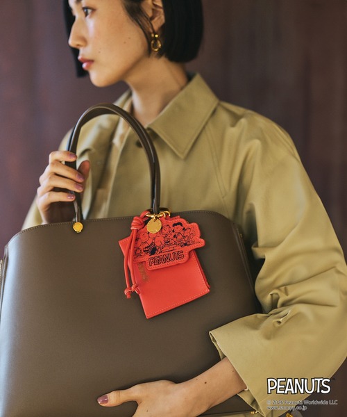 チャーム 「WEB限定/一部店舗限定」「E'POR×PEANUTS」別注 ポーチ付き ART CHARM レディースの画像