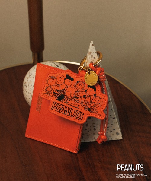 チャーム 「WEB限定/一部店舗限定」「E'POR×PEANUTS」別注 ポーチ付き ART CHARM レディースの画像