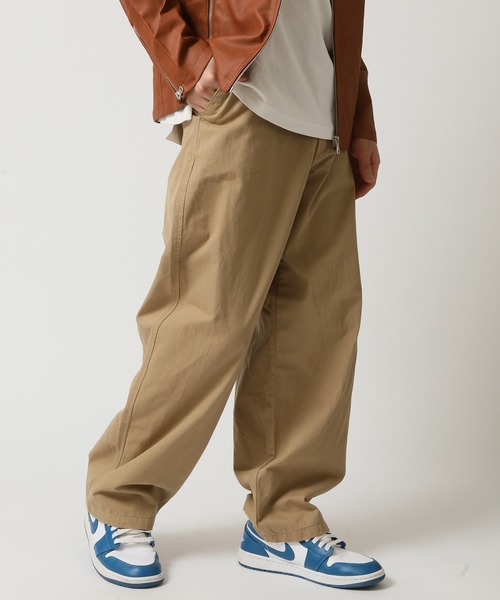 GODONLYKNOWS CHINO PANTS ベージュ　チノパン　Mサイズ Hanes（ヘインズ） ワイドパンツ チノパン 「HANES/ヘインズ」ワイド