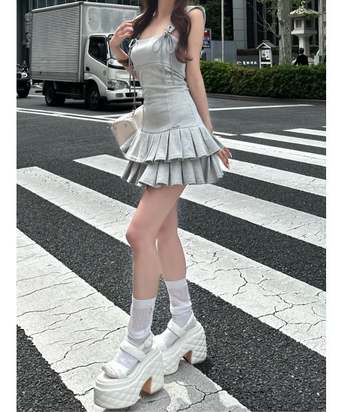 Darich（ダーリッチ） ワンピース フードスウェットプリーツミニ