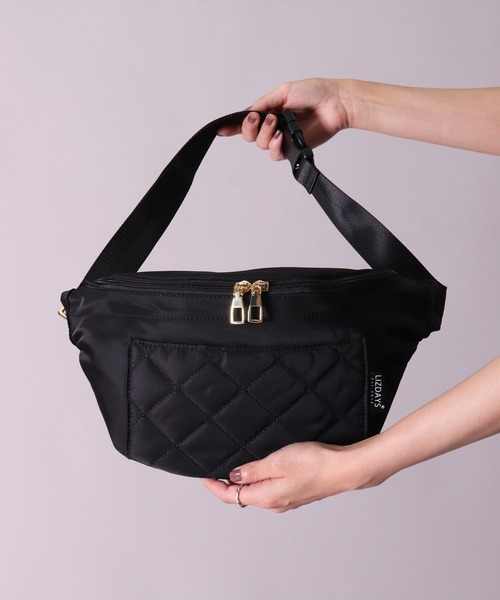 CHANEL 黒 レザー キルティング バッグ ☆ウエストポーチ CHANEL 黒 レザー キルティング バッグ ☆ウエストポーチ