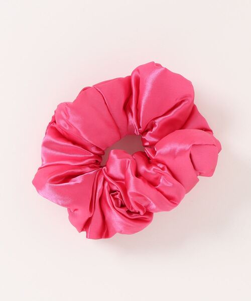 シュシュ˚✧₊⁎❝᷀ົཽ≀ˍ̮ ❝᷀ົཽ⁎⁺˳✧༚ Fun & Daily（ファンアンドデイリー） シュシュ サテンパフビッグ